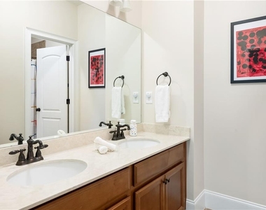 582 Charles Ave - Photo Thumbnail 88