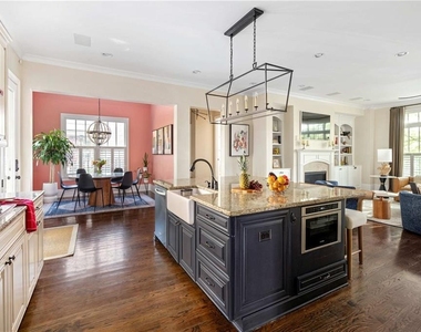 582 Charles Ave - Photo Thumbnail 25