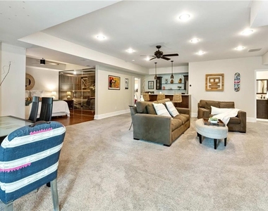 582 Charles Ave - Photo Thumbnail 45