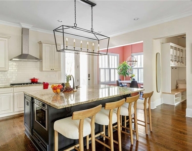 582 Charles Ave - Photo Thumbnail 19