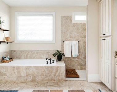 582 Charles Ave - Photo Thumbnail 39