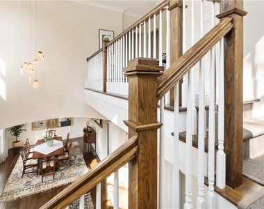 582 Charles Ave - Photo Thumbnail 27