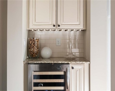 582 Charles Ave - Photo Thumbnail 33