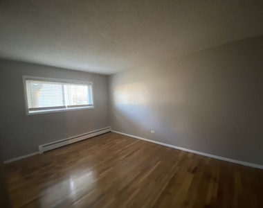 8994 Kennedy Drive - Photo Thumbnail 4