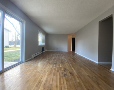 8994 Kennedy Drive - Photo Thumbnail 14