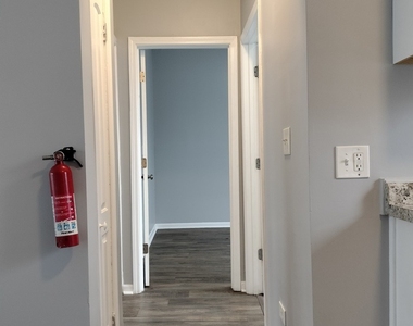 6601 S Green Street - Photo Thumbnail 8