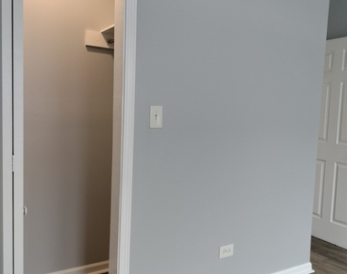 6601 S Green Street - Photo Thumbnail 4