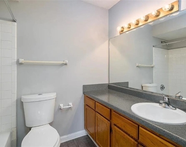 875 Hank Aaron Drive Sw - Photo Thumbnail 13