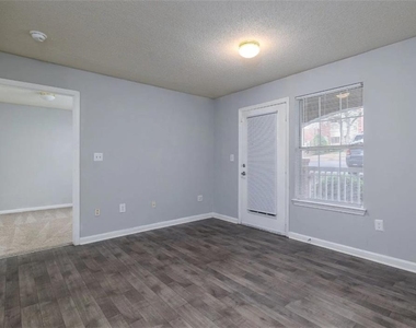 875 Hank Aaron Drive Sw - Photo Thumbnail 5