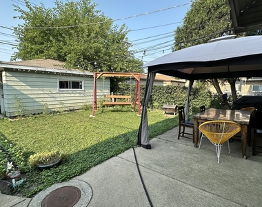 6118 W Gunnison Street - Photo Thumbnail 6