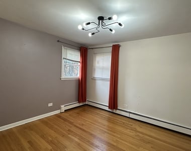6118 W Gunnison Street - Photo Thumbnail 5
