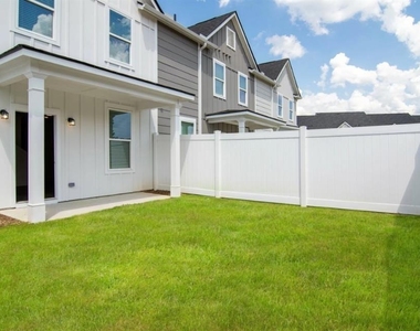 5055 Southwood Road - Photo Thumbnail 15