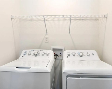 5055 Southwood Road - Photo Thumbnail 14