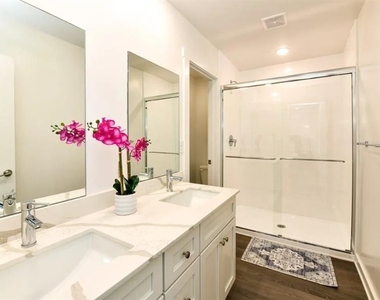 5055 Southwood Road - Photo Thumbnail 12