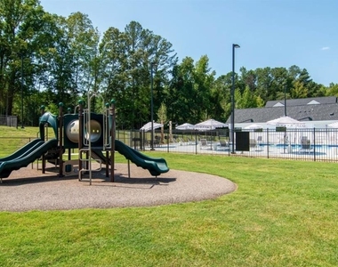 5055 Southwood Road - Photo Thumbnail 23