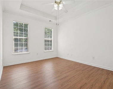 2596 Bates Street Se - Photo Thumbnail 18