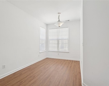 2596 Bates Street Se - Photo Thumbnail 33