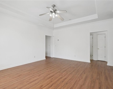 2596 Bates Street Se - Photo Thumbnail 7