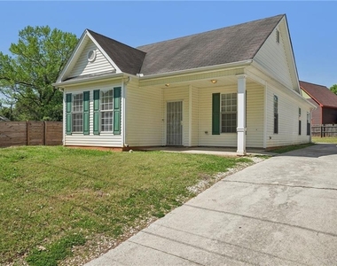 2596 Bates Street Se - Photo Thumbnail 3
