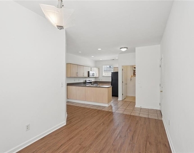 2596 Bates Street Se - Photo Thumbnail 10