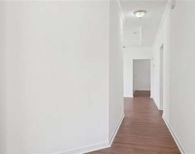 2596 Bates Street Se - Photo Thumbnail 16