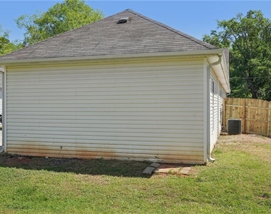 2596 Bates Street Se - Photo Thumbnail 37
