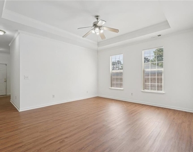 2596 Bates Street Se - Photo Thumbnail 6