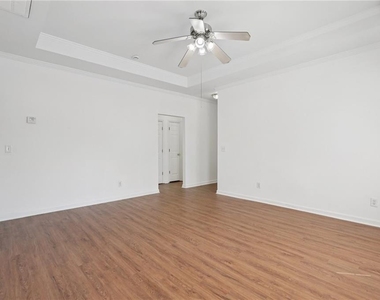 2596 Bates Street Se - Photo Thumbnail 8