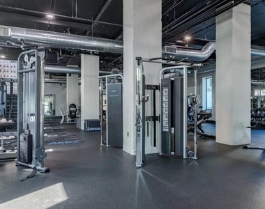 2025 Peachtree Road Ne - Photo Thumbnail 13