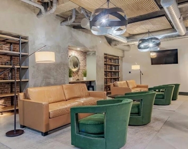 2025 Peachtree Road Ne - Photo Thumbnail 18