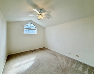 627 Cobblestone Court - Photo Thumbnail 13