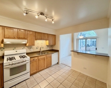 627 Cobblestone Court - Photo Thumbnail 3