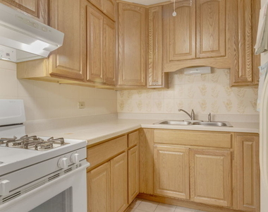 2505 Spring Street - Photo Thumbnail 11
