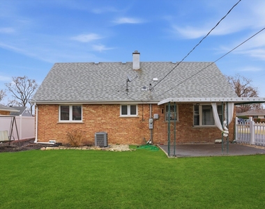 8912 Windsor Lane - Photo Thumbnail 29