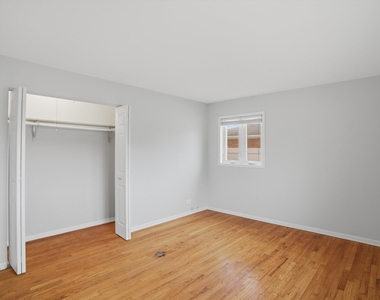 8912 Windsor Lane - Photo Thumbnail 15