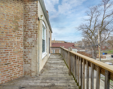 6649 S Rhodes Avenue - Photo Thumbnail 10