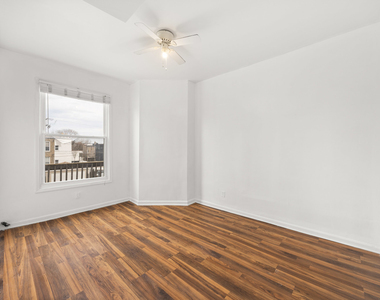 6649 S Rhodes Avenue - Photo Thumbnail 7