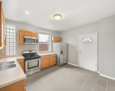6649 S Rhodes Avenue - Photo Thumbnail 5