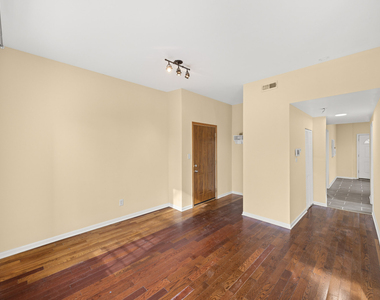 6649 S Rhodes Avenue - Photo Thumbnail 1