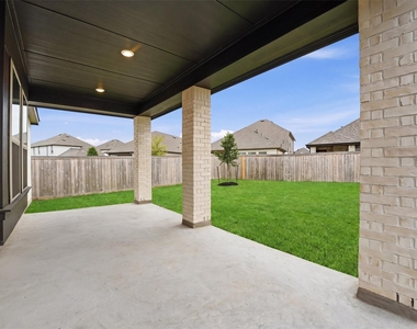 11215 Leaf Shelter Lane - Photo Thumbnail 19