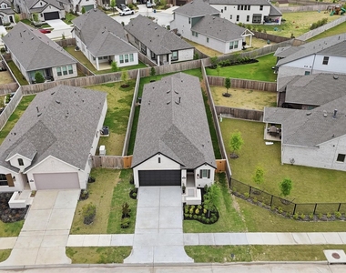 11215 Leaf Shelter Lane - Photo Thumbnail 22