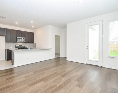 25230 Benroe Street - Photo Thumbnail 4