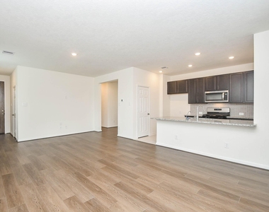 25230 Benroe Street - Photo Thumbnail 2
