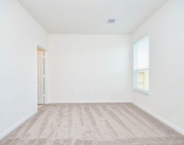 25230 Benroe Street - Photo Thumbnail 17