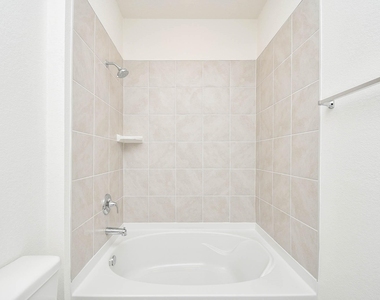 25230 Benroe Street - Photo Thumbnail 14