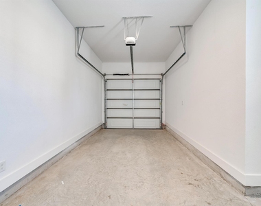 1601-715 Mustang Drive - Photo Thumbnail 29