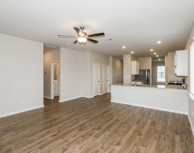 401 San Miguel Creek Drive - Photo Thumbnail 2