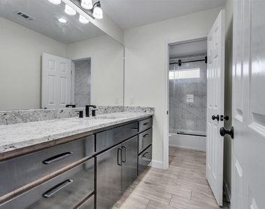4835 County Road 380 - Photo Thumbnail 20