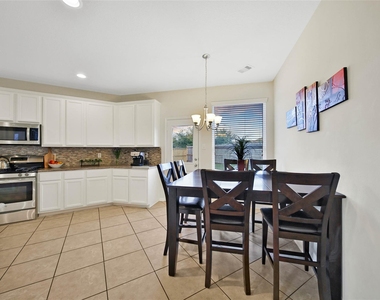 4010 Duneberry Trail - Photo Thumbnail 11