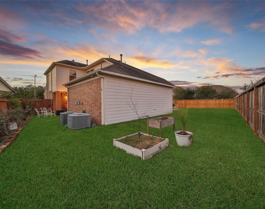 4010 Duneberry Trail - Photo Thumbnail 31